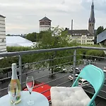 Avi Burgplatz شقة