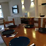 Avi Burgplatz דירה *