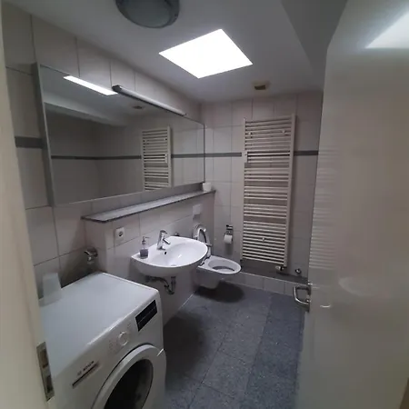 Avi Burgplatz Апартаменты *