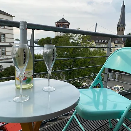 Avi Burgplatz Apartment Dusseldorf