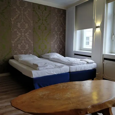 Апартаменты Avi Burgplatz