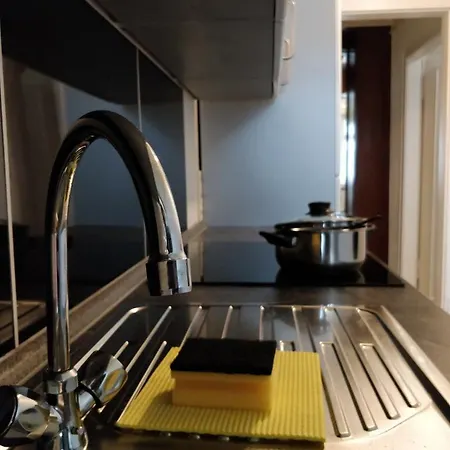 Avi Burgplatz Апартаменты *