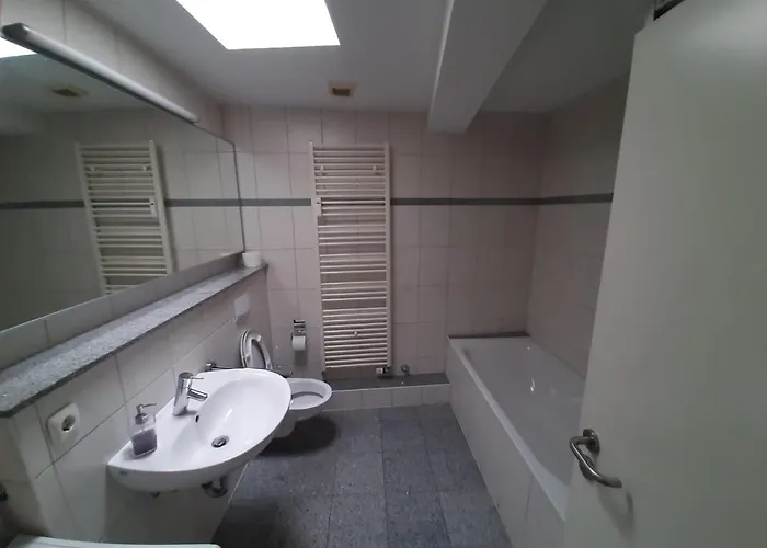 Avi Burgplatz Apartmán Düsseldorf