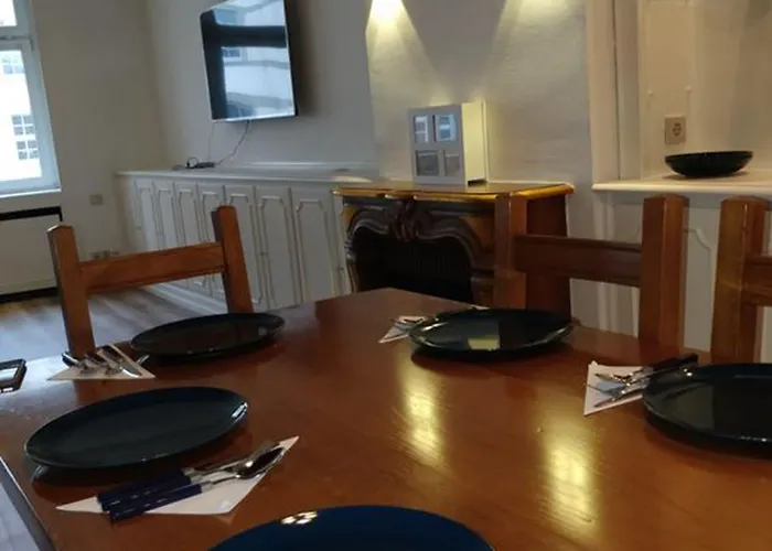 Avi Burgplatz Apartmán *