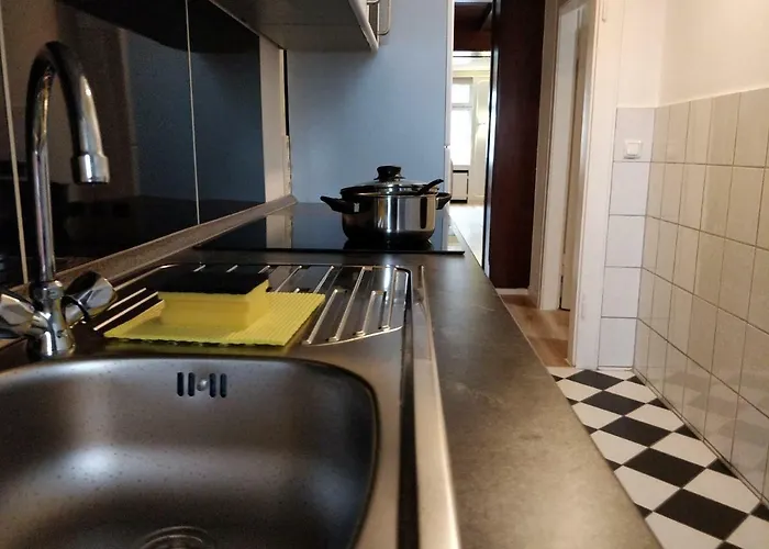 Avi Burgplatz Apartmán Düsseldorf