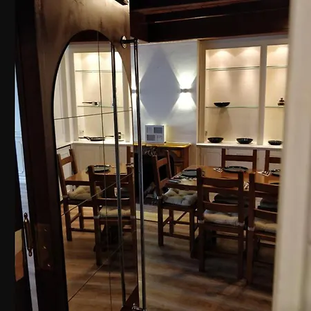 Avi Burgplatz * Düsseldorf