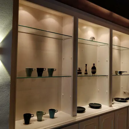 Avi Burgplatz * Düsseldorf